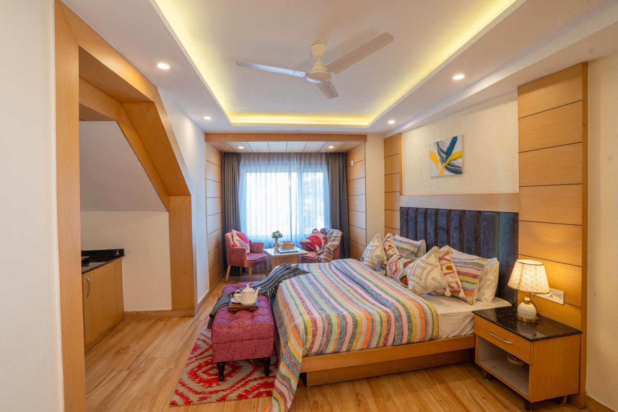 Super Hotel By Perfectstayz Mall Road Масурі Екстер'єр фото