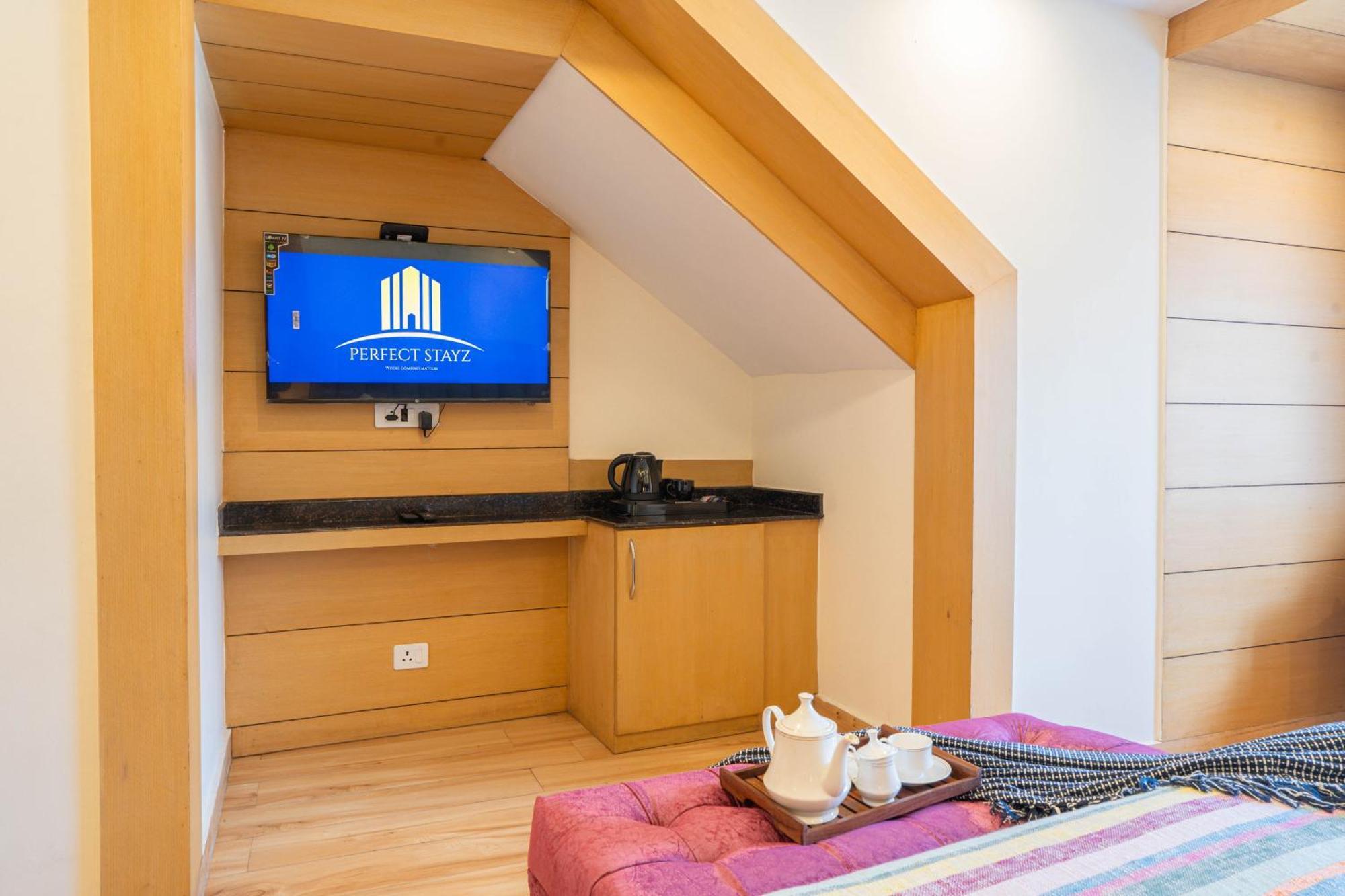 Super Hotel By Perfectstayz Mall Road Масурі Екстер'єр фото