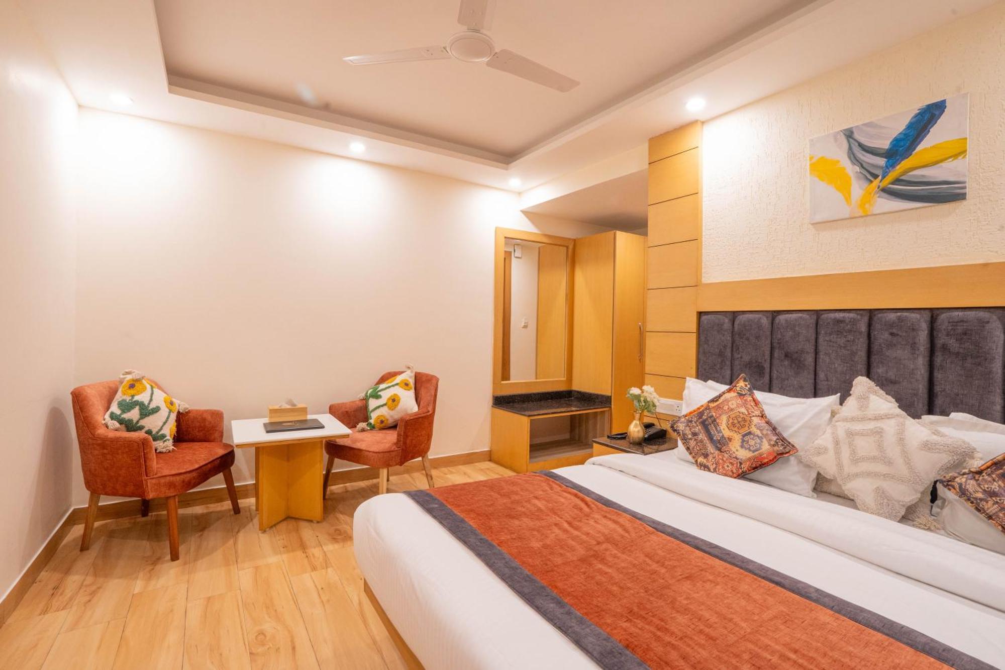 Super Hotel By Perfectstayz Mall Road Масурі Екстер'єр фото